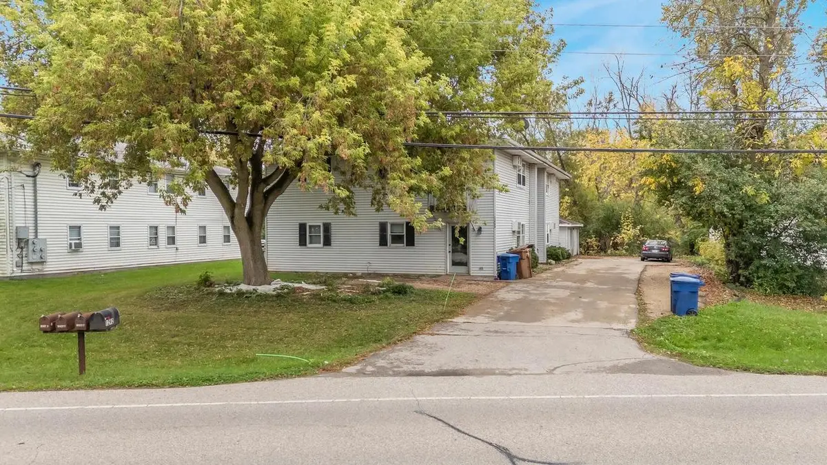 1269 MANITOWOC ROAD, Menasha, WI 54952 - Image #1