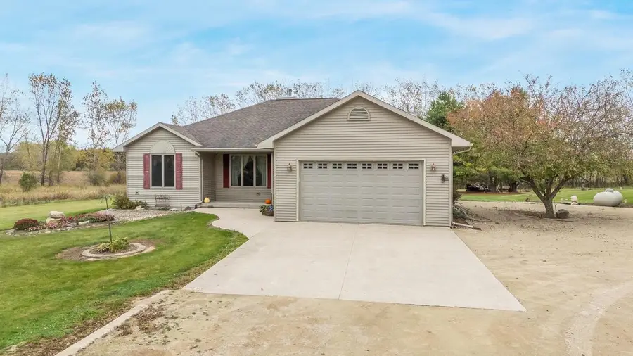 4980 BRODERICK ROAD, Omro, WI 54963 - Image #3