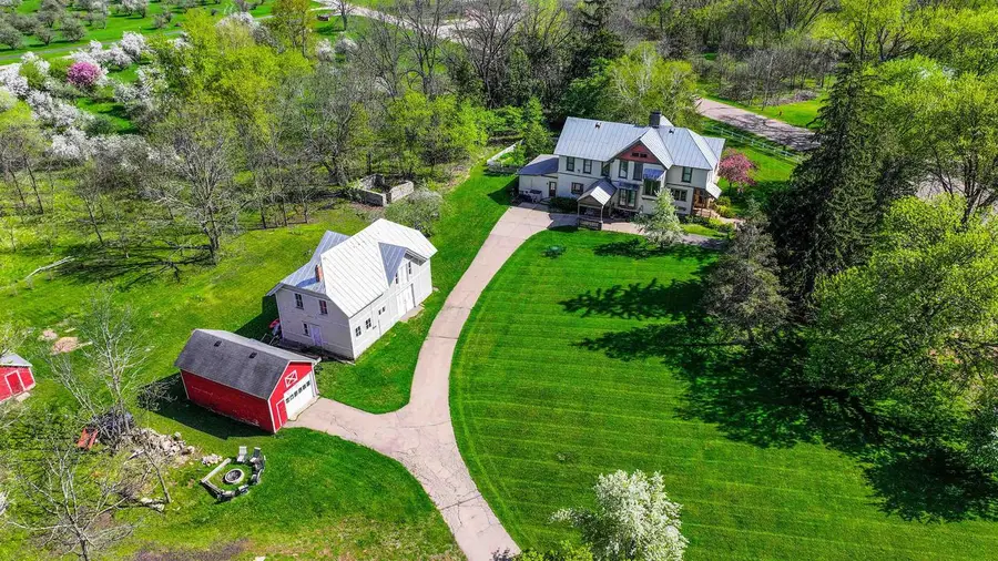 E3192 APPLE TREE LANE, Waupaca, WI 54981 - Image #2