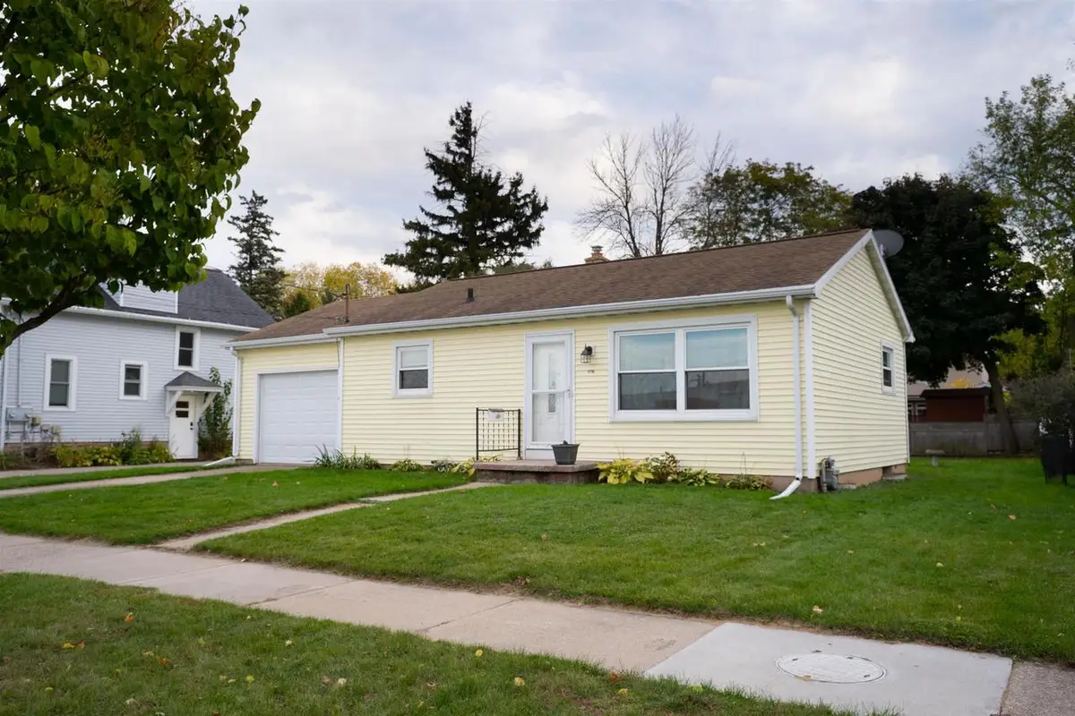 1517 W ROGERS AVENUE, Appleton, WI 54914 - Image #1