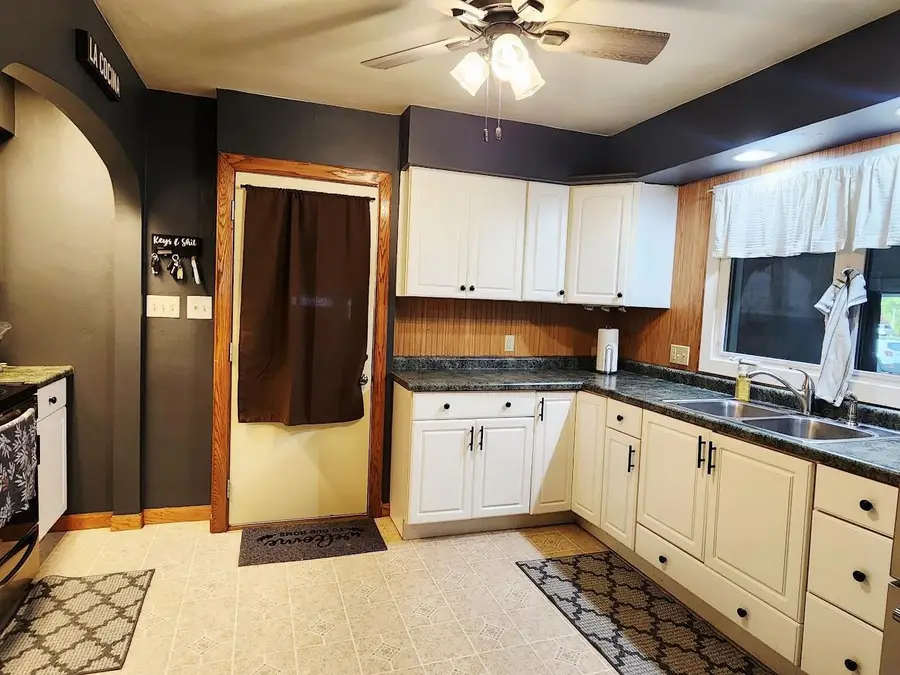 548 E 1ST STREET, Fond Du Lac, WI 54935 - Image #3