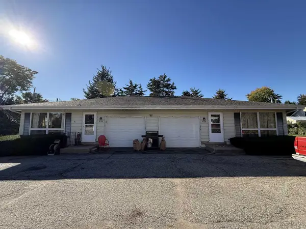 2015 PARKSIDE DRIVE, Oshkosh, WI 54901