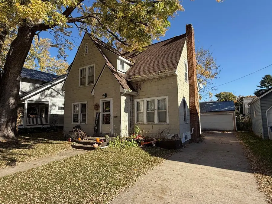 124 N CLINTON AVENUE, Clintonville, WI 54929 - Image #2