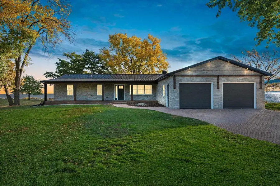 3660 CTY ROAD S, Little Suamico, WI 54141 - Image #2