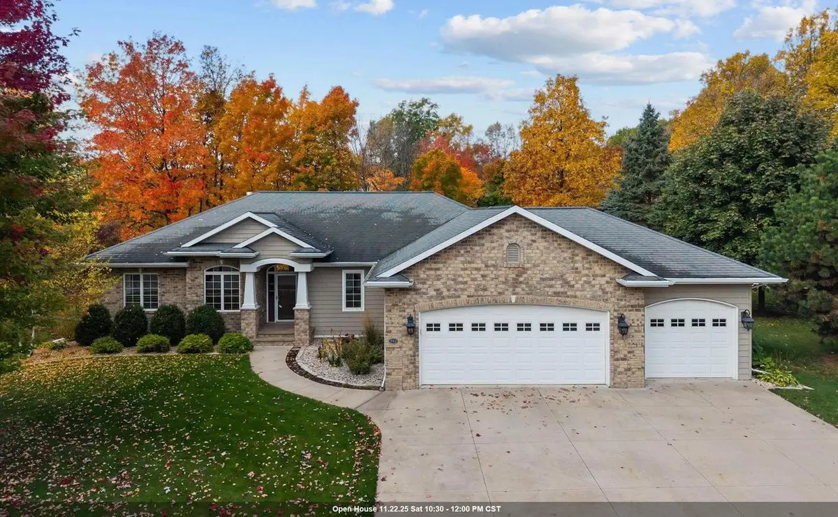 592 CORNROW LANE, Combined Locks, WI 54113 - Image #1