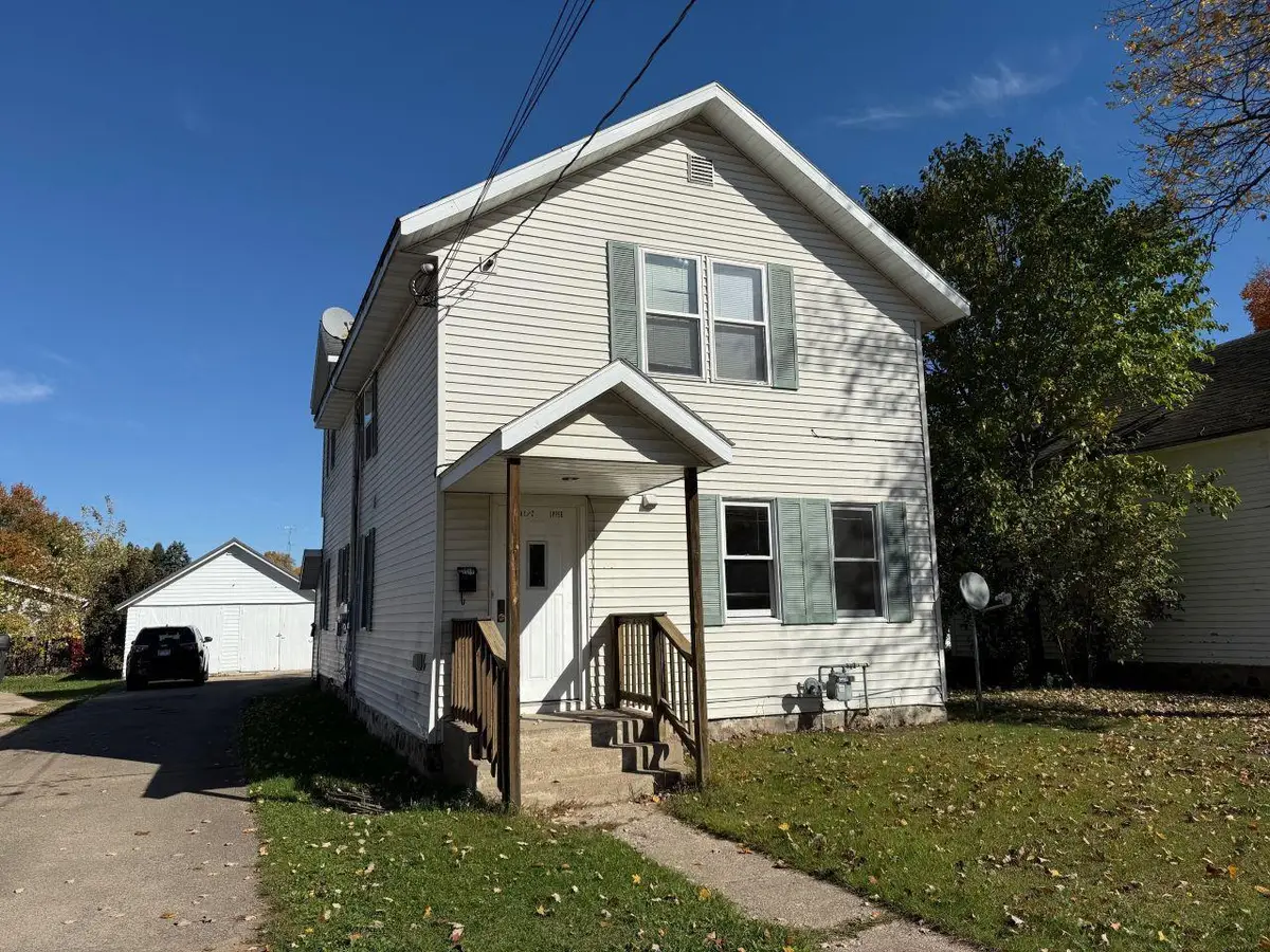 94 10TH STREET, Clintonville, WI 54929 - Image #1