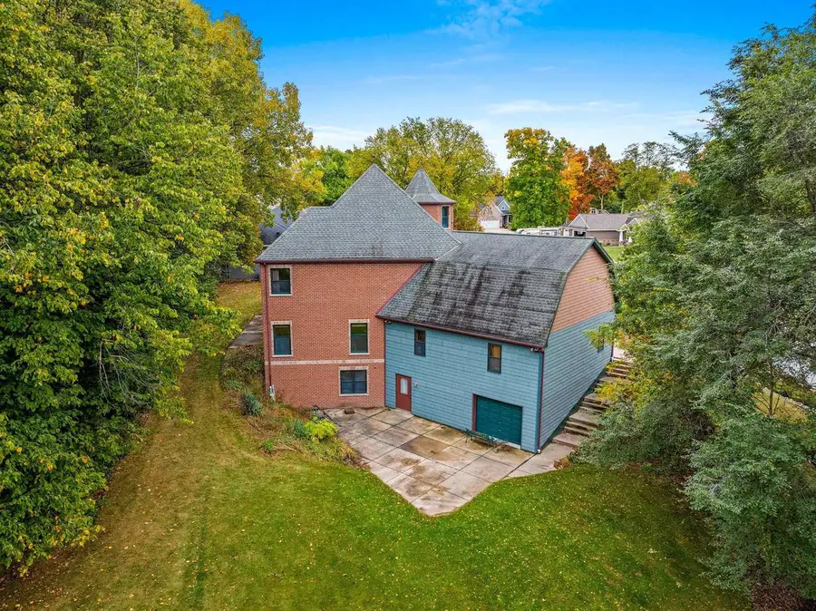 2133 PALMER COURT, Green Bay, WI 54311 - Image #2