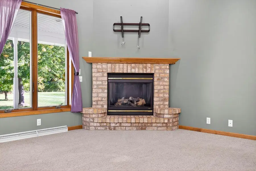 140 SCHRAMM WAY, Neenah, WI 54956 - Image #3