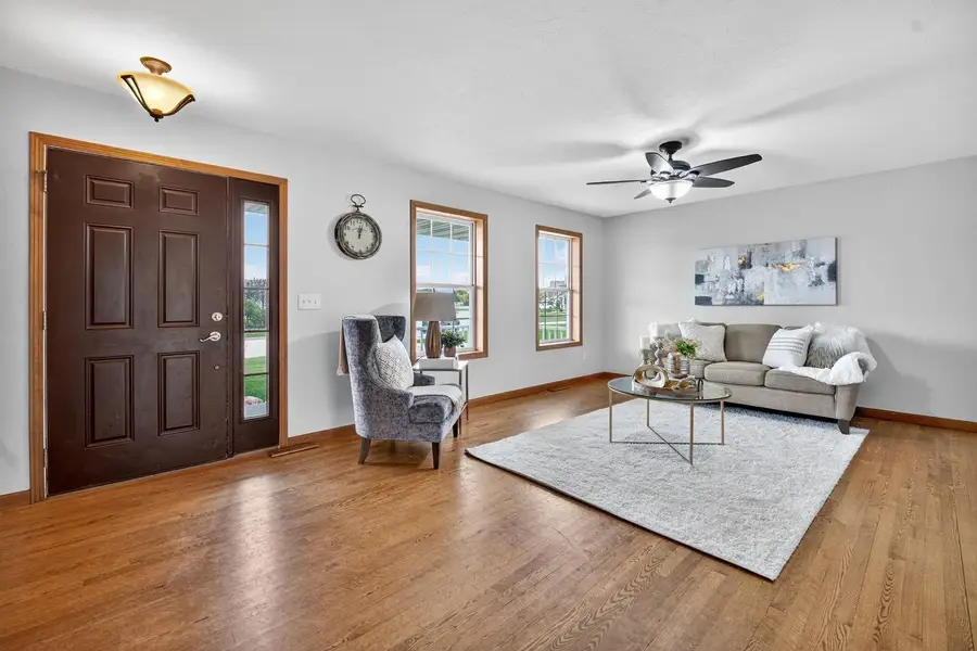 260 FORT DRIVE, Neenah, WI 54956 - Image #3