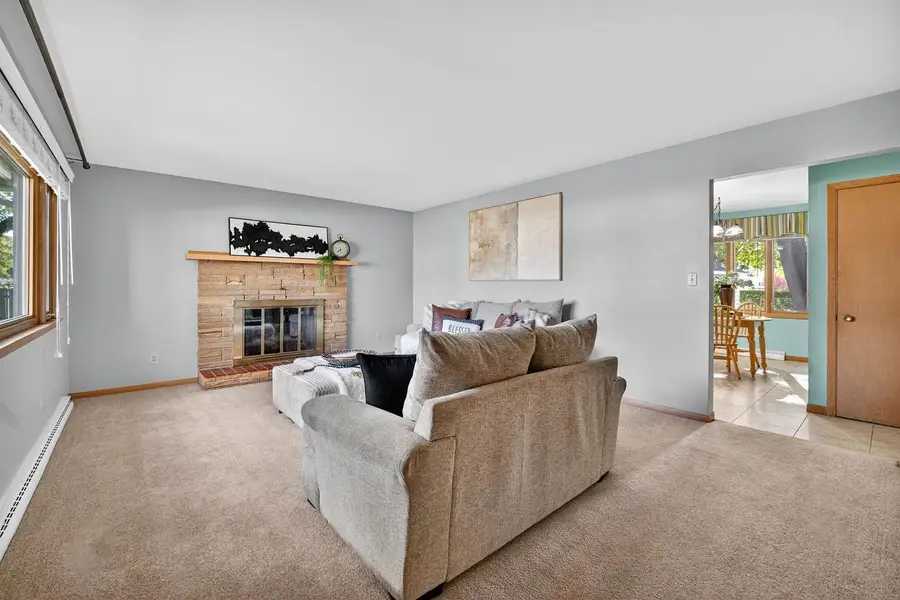 210 W PECKHAM STREET, Neenah, WI 54956 - Image #3