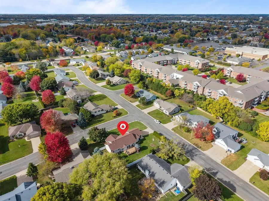 1563 WORTH AVENUE, Neenah, WI 54956 - Image #3