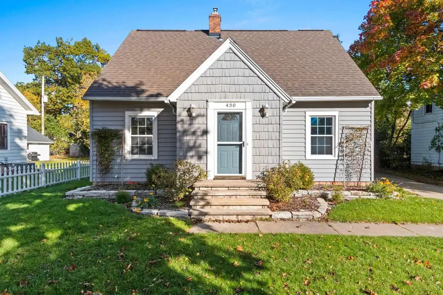 430 E GLENDALE AVENUE, Appleton, WI 54911 - Image #2