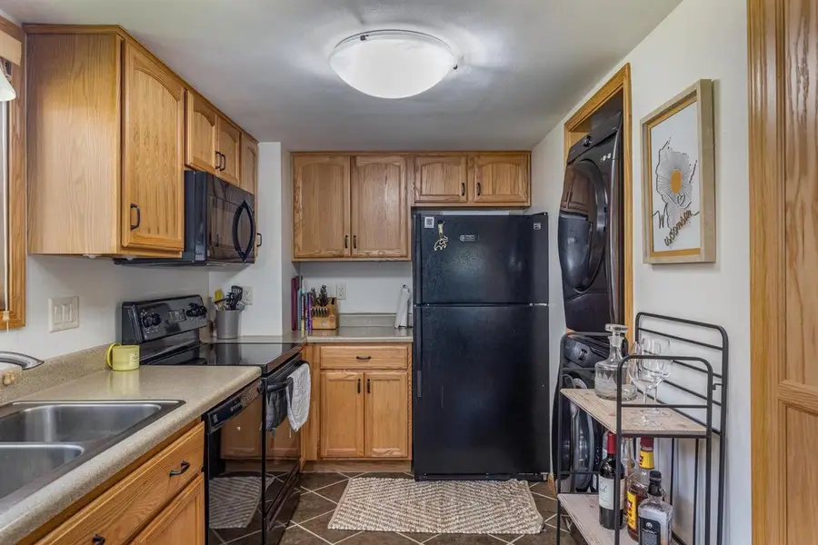 1377 W 18TH AVENUE, Oshkosh, WI 54902 - Image #3