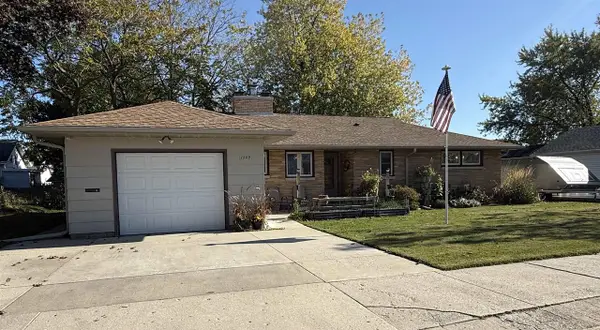 1209 HAWTHORNE STREET, Two Rivers, WI 54241