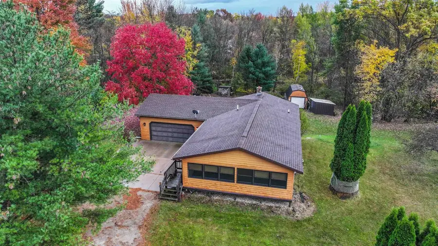 N1074 COUNTY HIGHWAY E, Waupaca, WI 54981 - Image #2