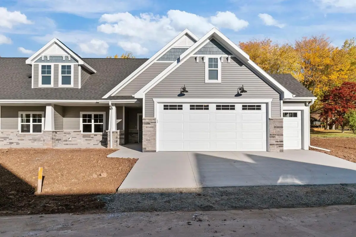 W5002 COTTAGE LANE, Sherwood, WI 54169 - Image #1