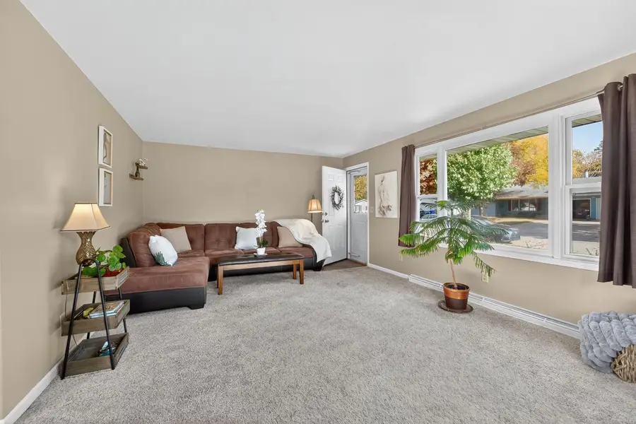 2201 N ELINOR STREET, Appleton, WI 54914 - Image #3