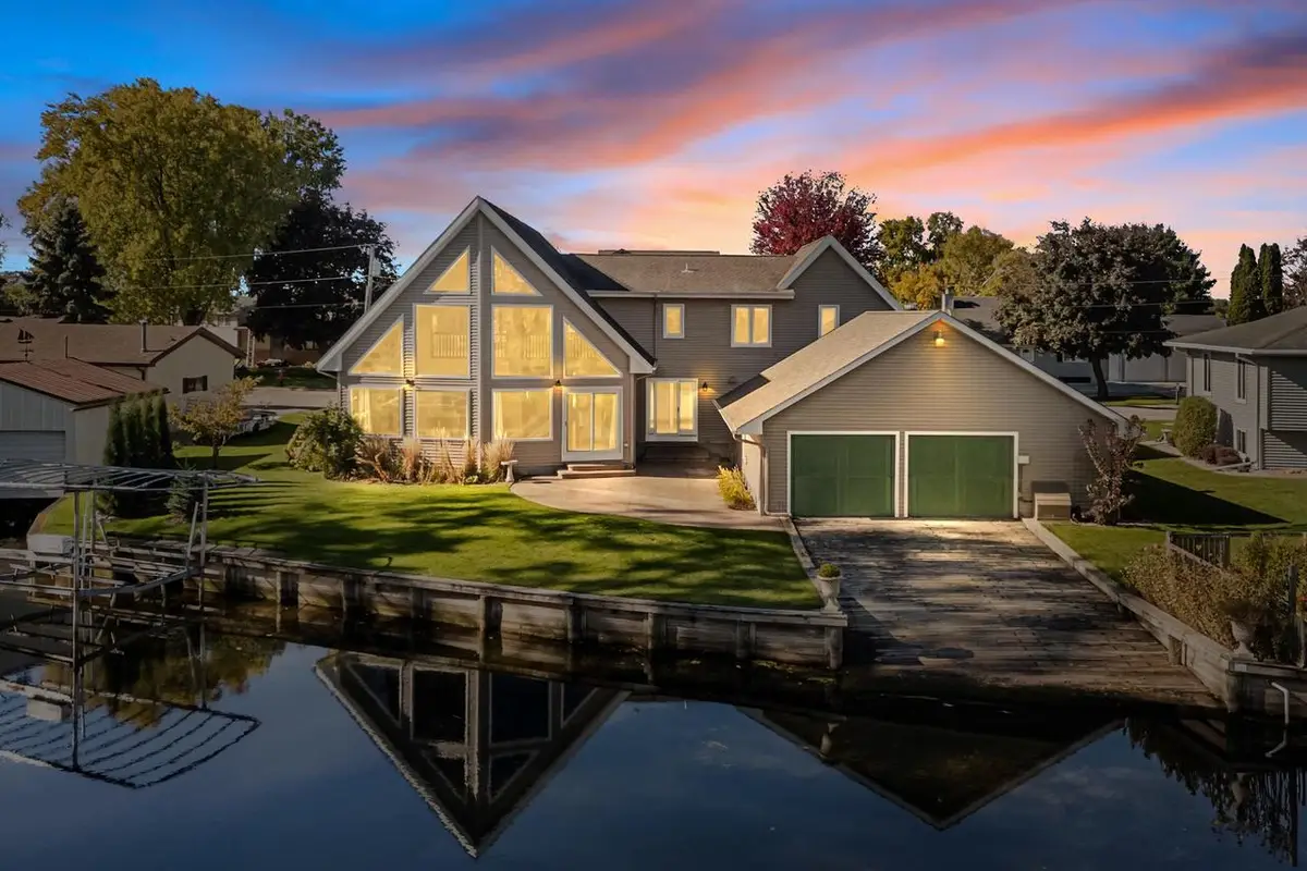 135 TWIN HARBOR DRIVE, Winneconne, WI 54986 - Image #1