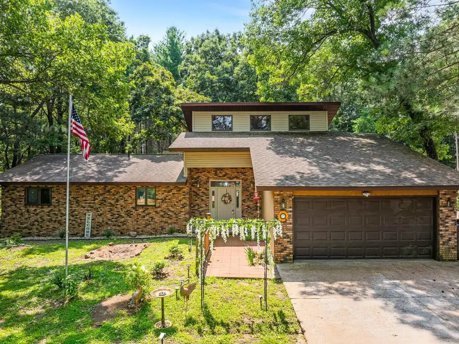 W4609 S PEARL LAKE ROAD, Redgranite, WI 54970 - Image #2