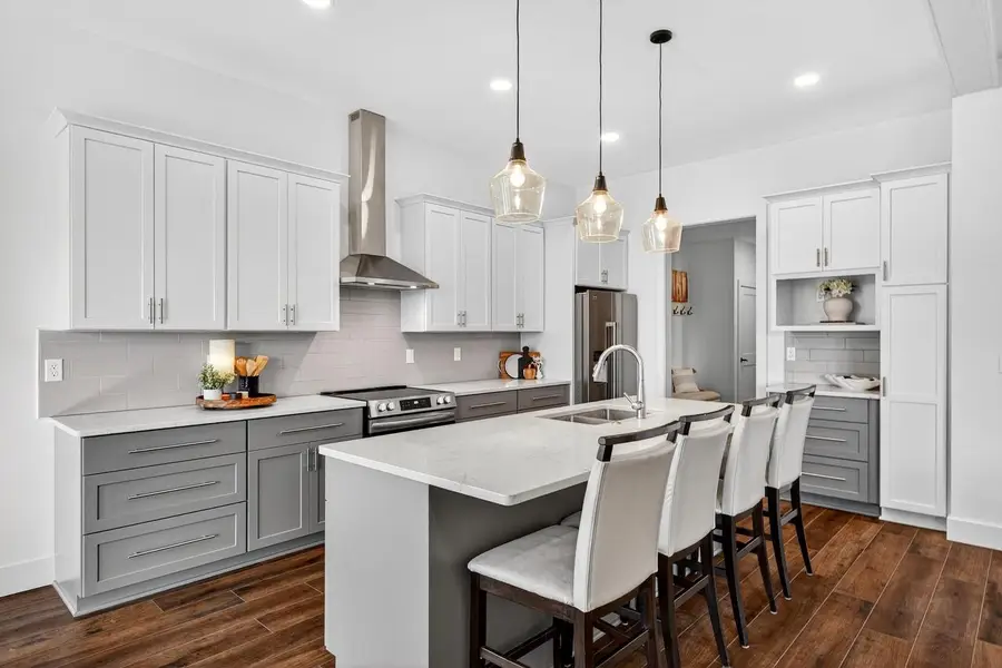 5767 N SEQUOIA DRIVE, Appleton, WI 54913 - Image #3