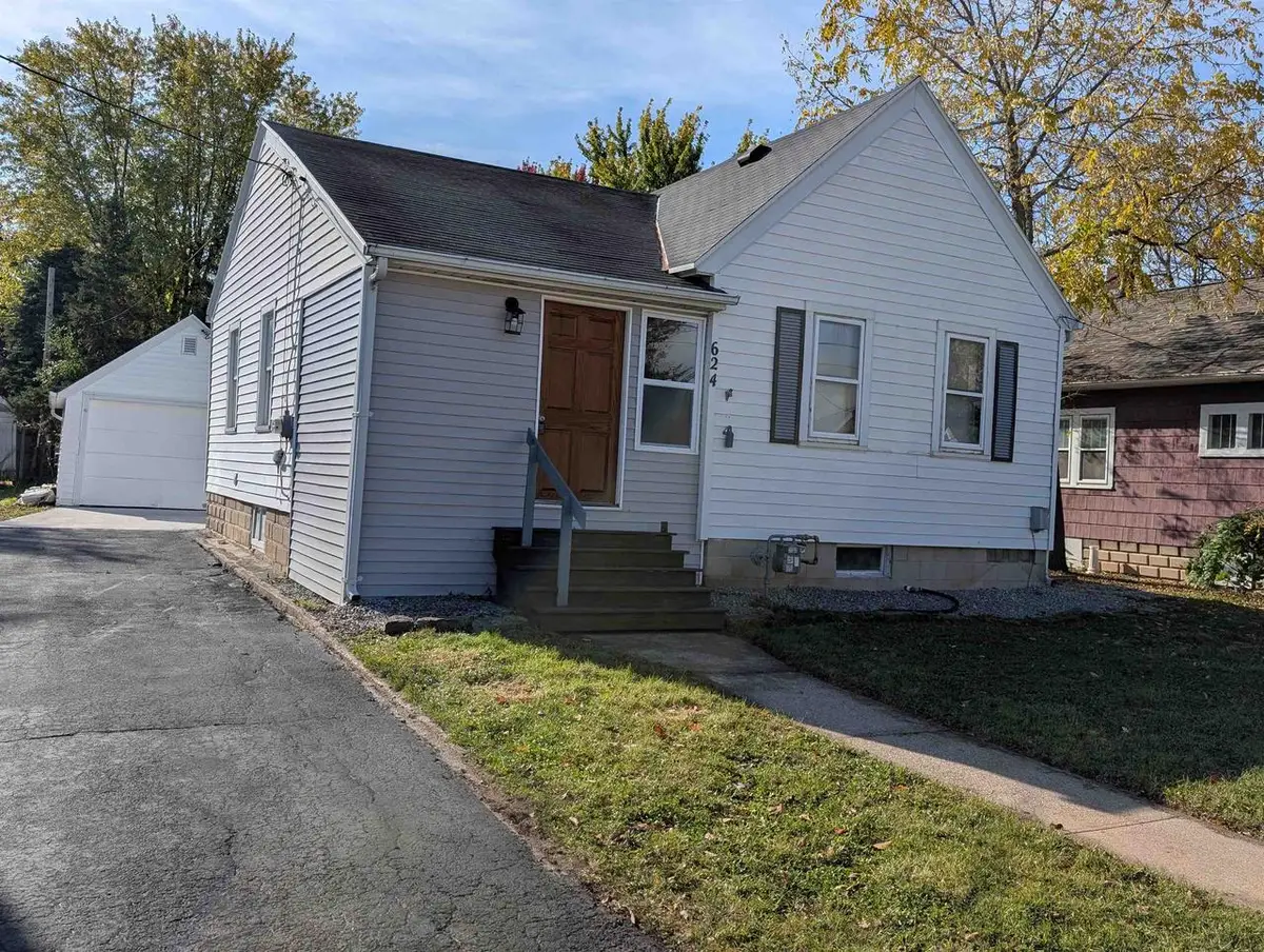 624 JACKSON STREET, Neenah, WI 54956 - Image #1