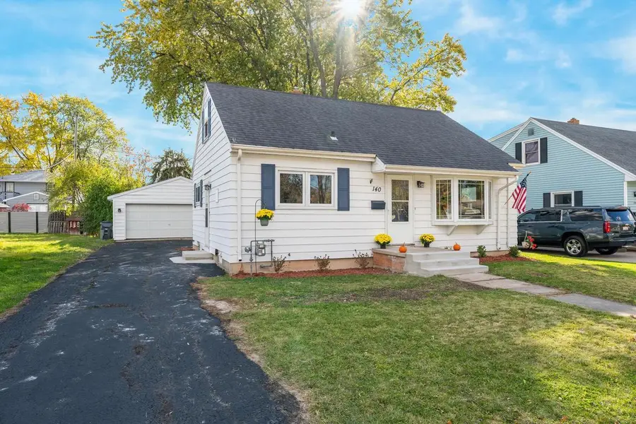 140 W CECIL STREET, Neenah, WI 54956 - Image #2