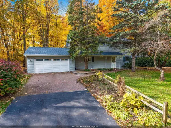 3683 AUSTRIAN LANE, Suamico, WI 54313