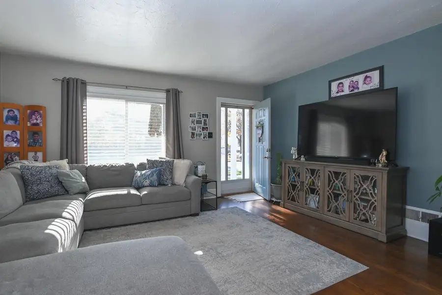 1619 FARLIN AVENUE, Green Bay, WI 54302 - Image #2