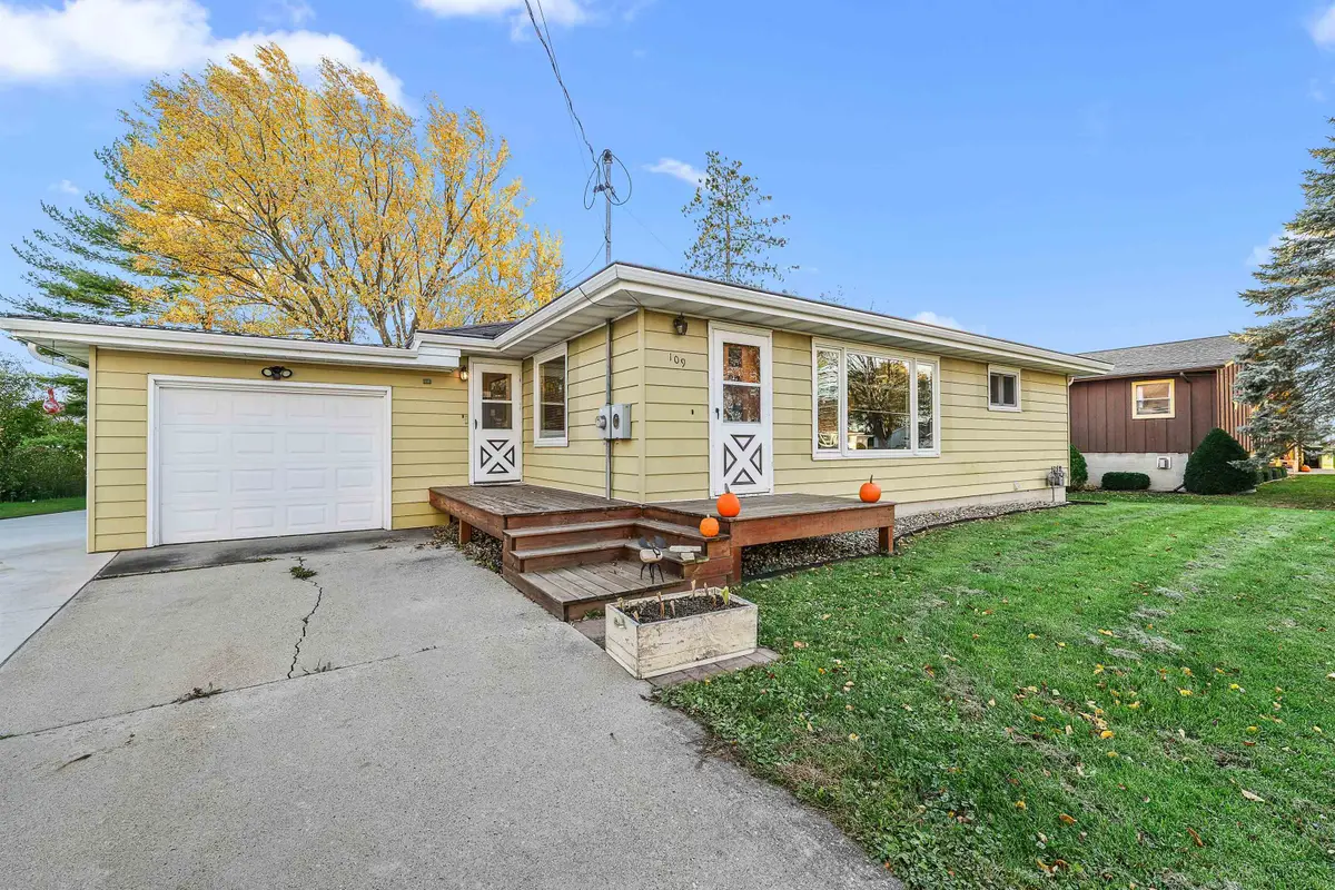 109 W MIDWAY STREET, Rosendale, WI 54974 - Image #1