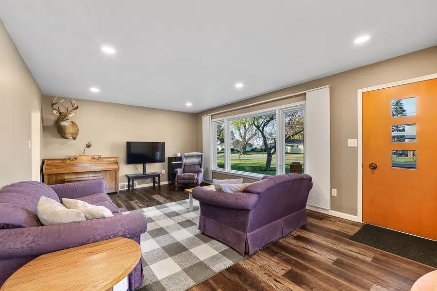 109 W MIDWAY STREET, Rosendale, WI 54974 - Image #2