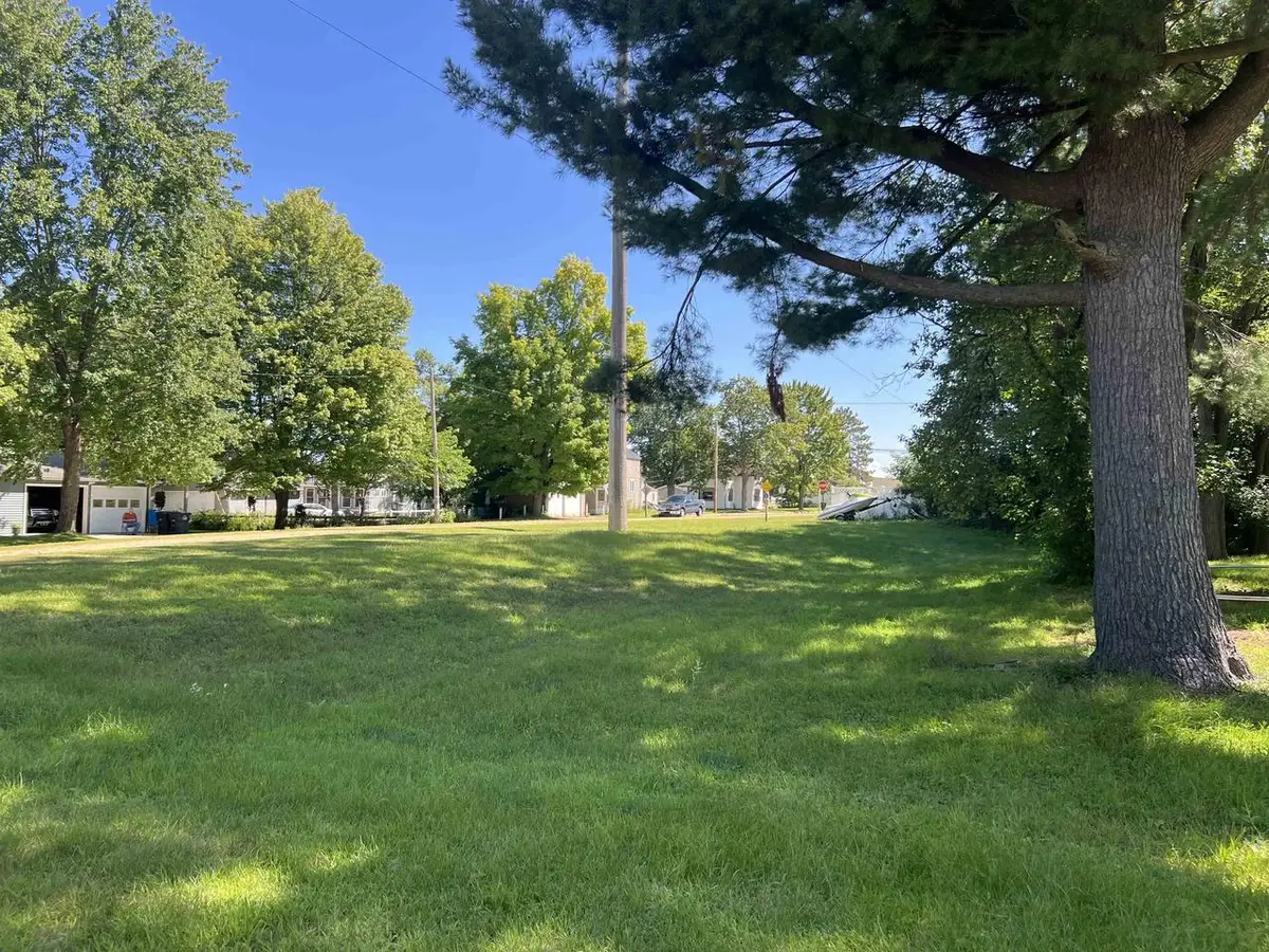 LAFAYETTE STREET, Shawano, WI 54166 - Image #1