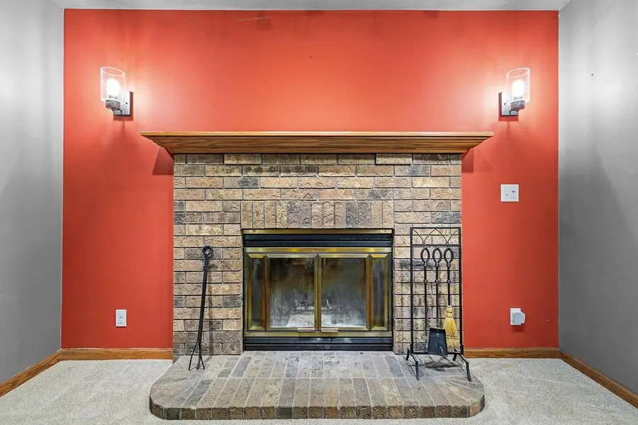 W9355 COUNTRY COVE LANE, Hortonville, WI 54944 - Image #3