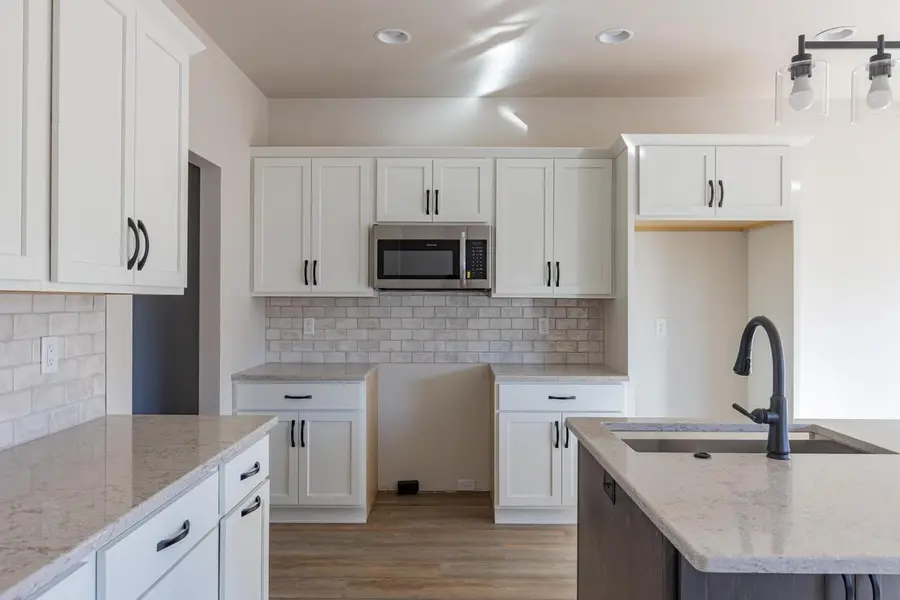 1009 LOTUS TRAIL, Menasha, WI 54952 - Image #3