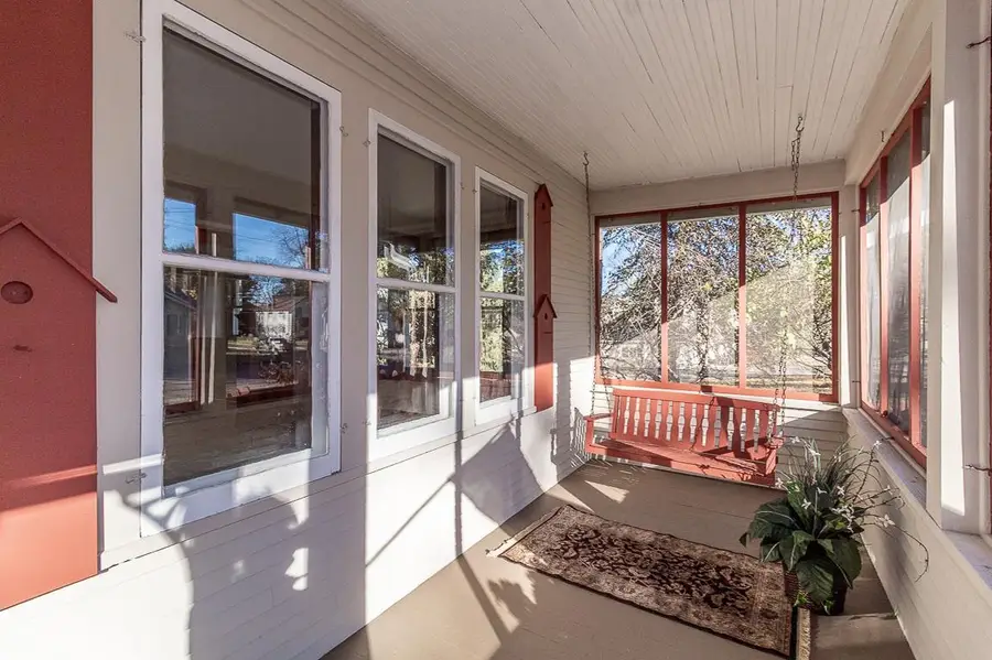 406 W FULTON STREET, Waupaca, WI 54981 - Image #2