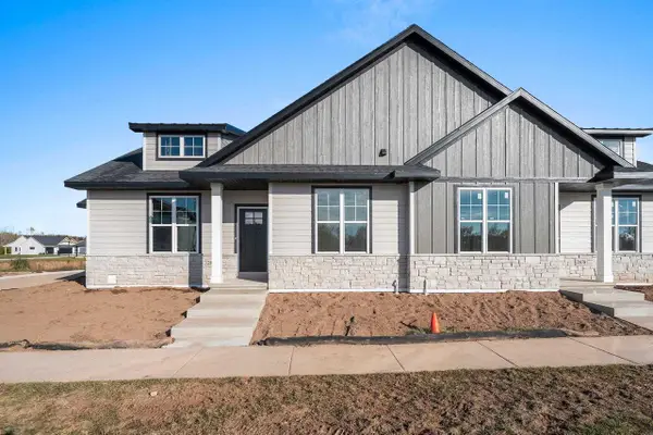 2882 HOWARD, Howard, WI 54313