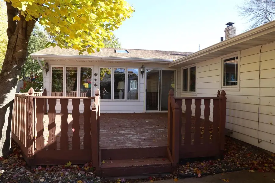 216 E 17TH STREET, Kaukauna, WI 54130 - Image #2