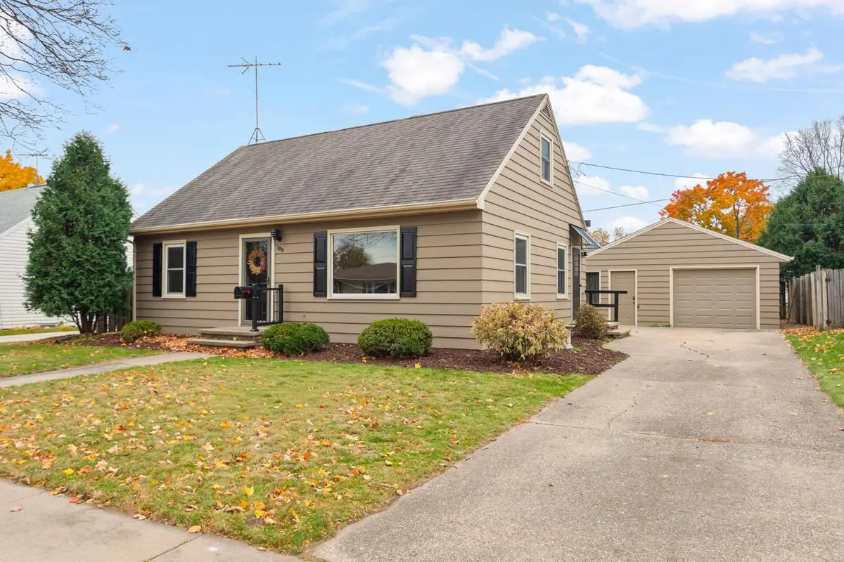 1819 E BYRD STREET, Appleton, WI 54911 - Image #1