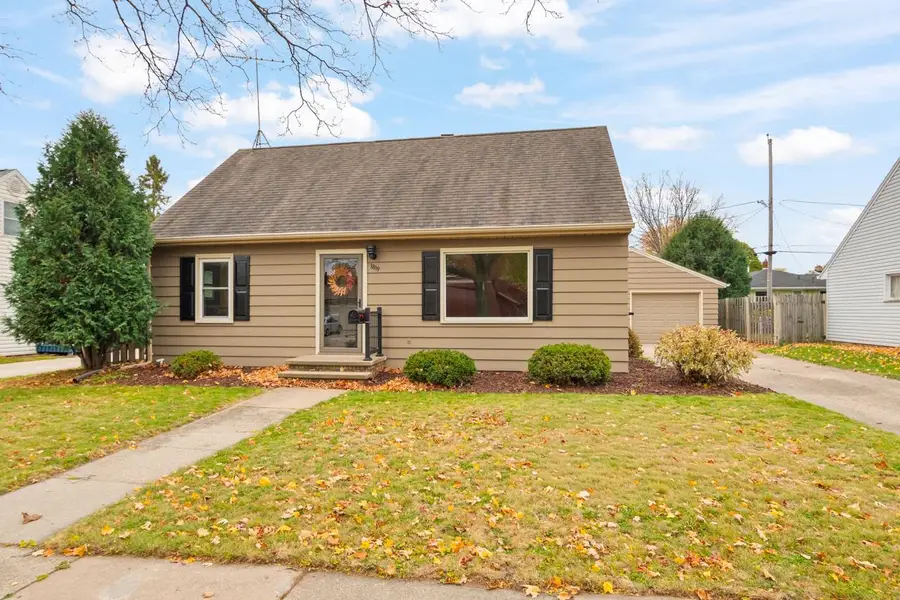 1819 E BYRD STREET, Appleton, WI 54911 - Image #2