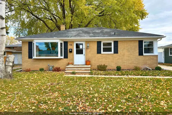 918 GROGNET STREET, Green Bay, WI 54302