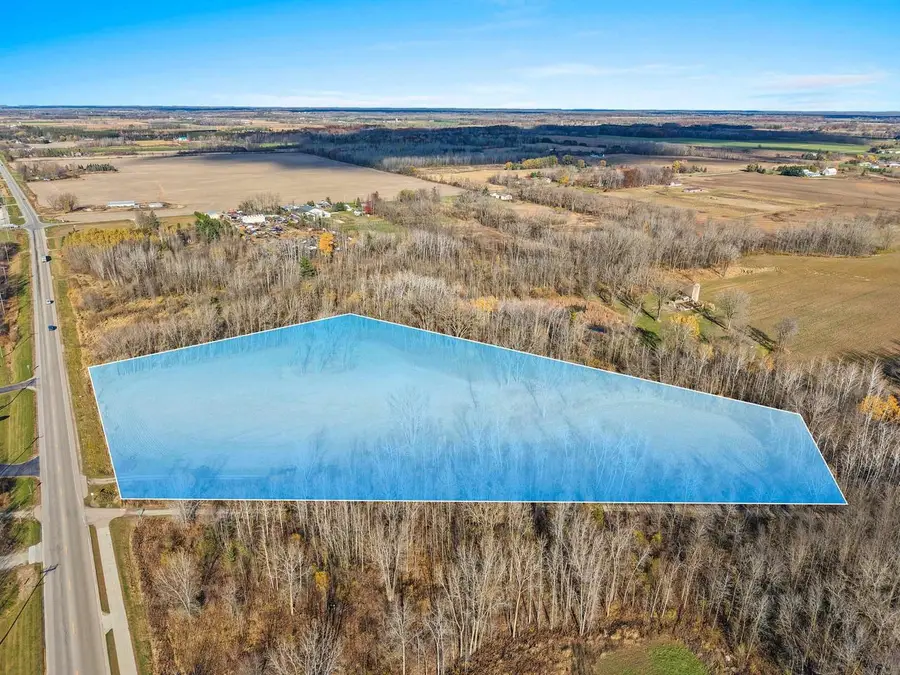 380 STATE HWY 32, Pulaski, WI 54162 - Image #2