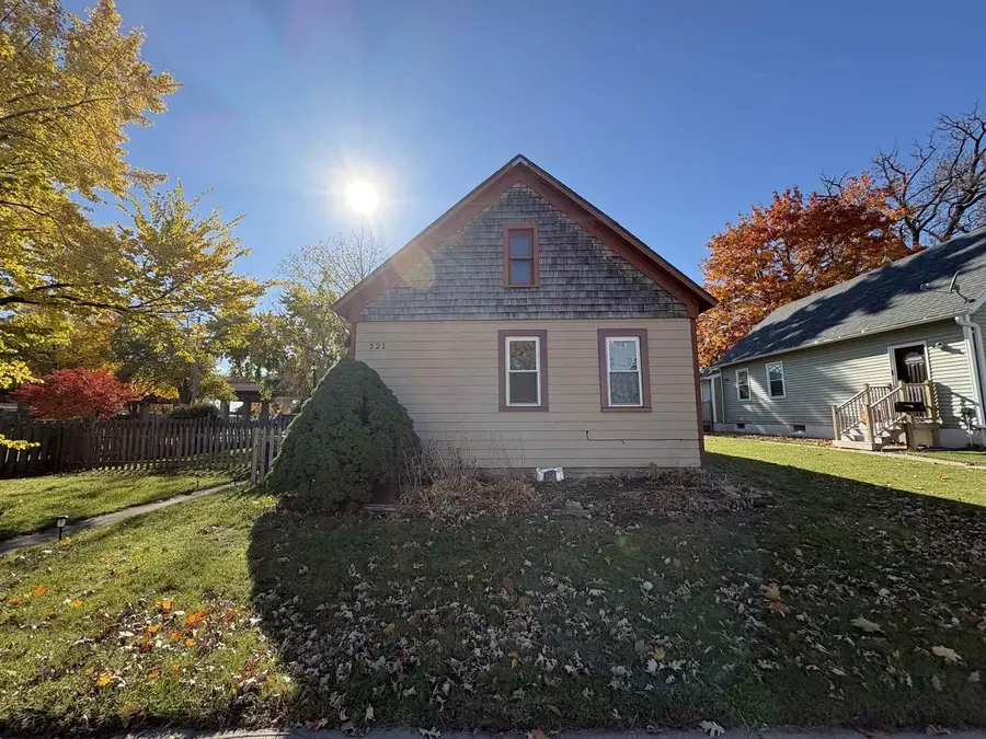 521 CLINTON STREET, Green Bay, WI 54303 - Image #2