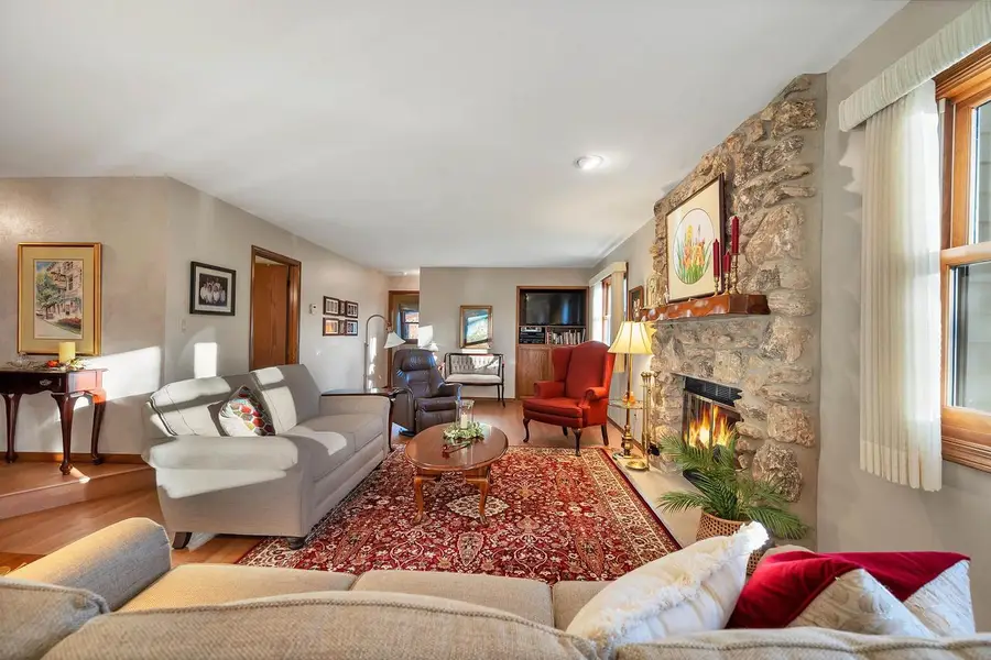 1820 RIDGEWAY DRIVE  #51A, De Pere, WI 54115 - Image #2