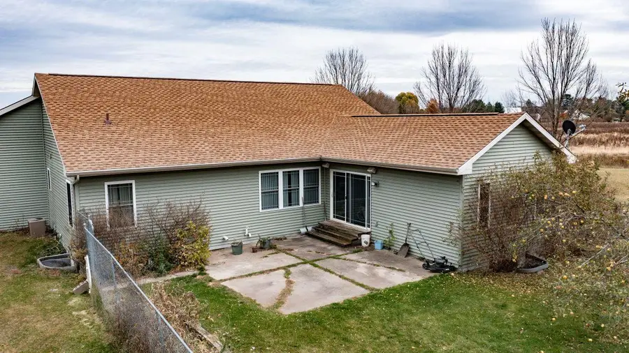 E8835 HUNTLEY ROAD, New London, WI 54961 - Image #3