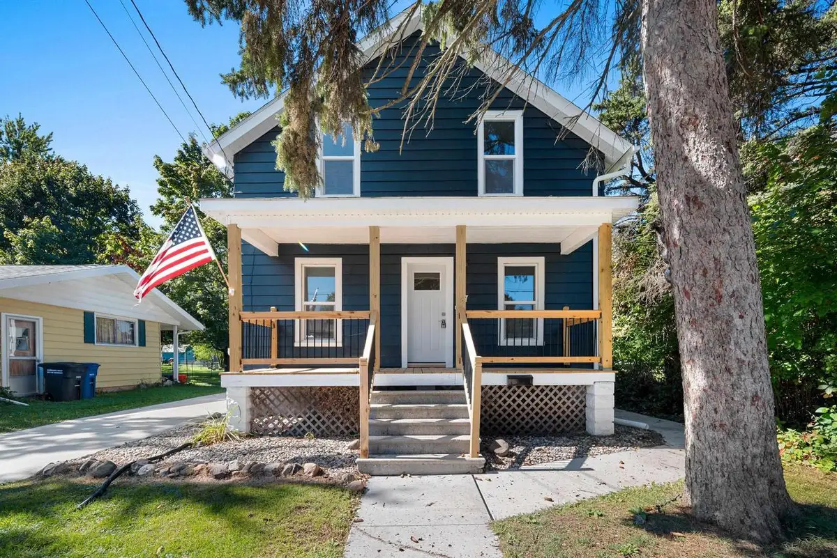 307 GUENTHER STREET, Oshkosh, WI 54902 - Image #1