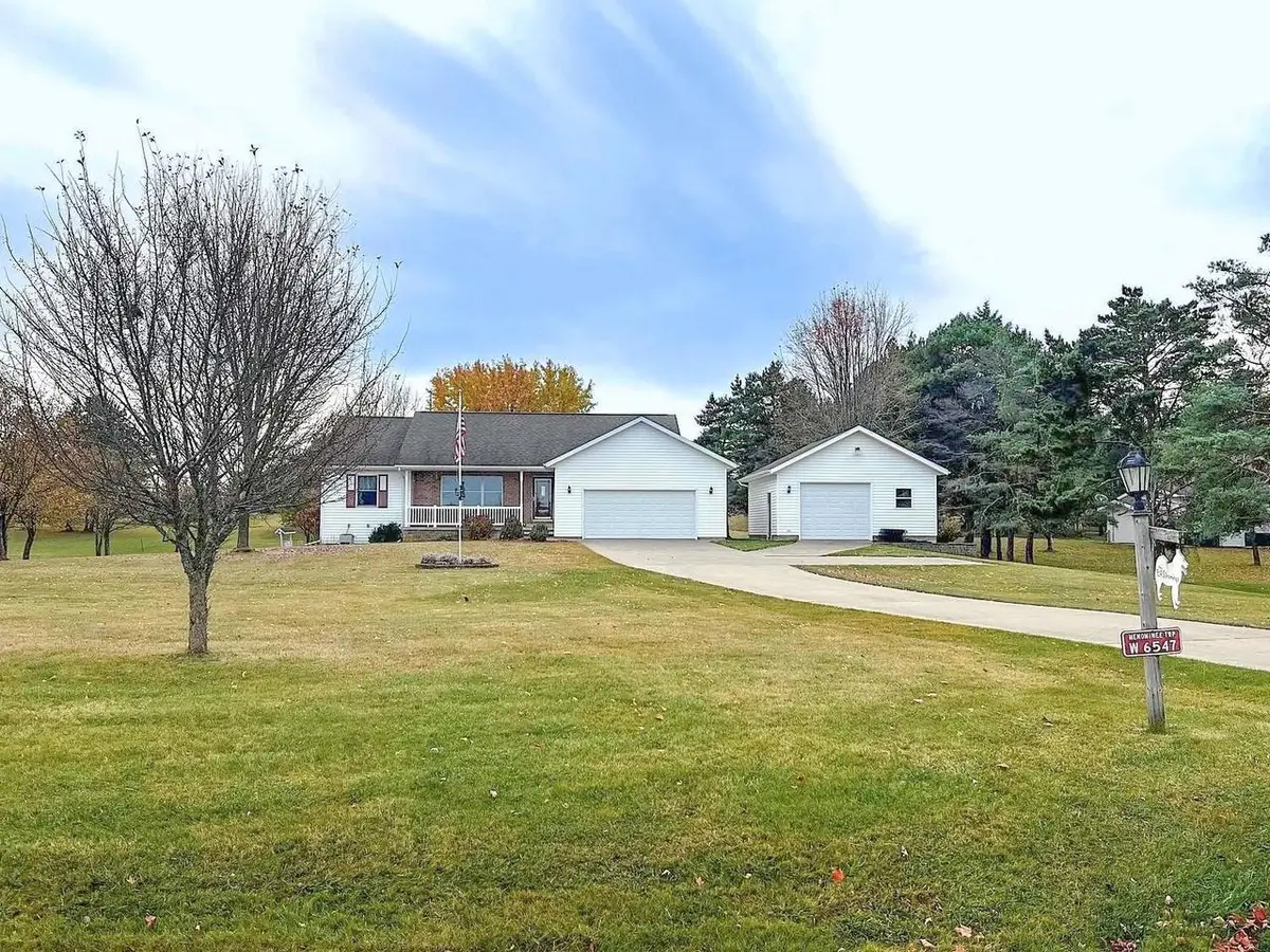 W6547 NUMBER 2 ROAD, Menominee, MI 49858 - Image #1