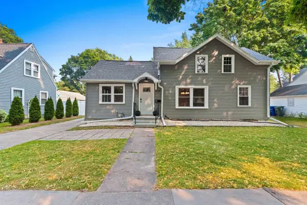 620 N MICHIGAN STREET, De Pere, WI 54115