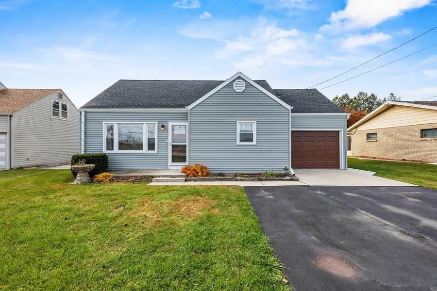 307 S PACKER DRIVE, Manitowoc, WI 54220 - Image #2