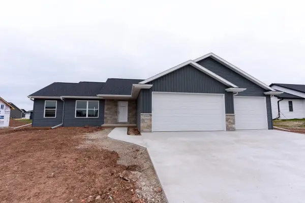 2040 WHITE DOVE LANE, Kaukauna, WI 54130