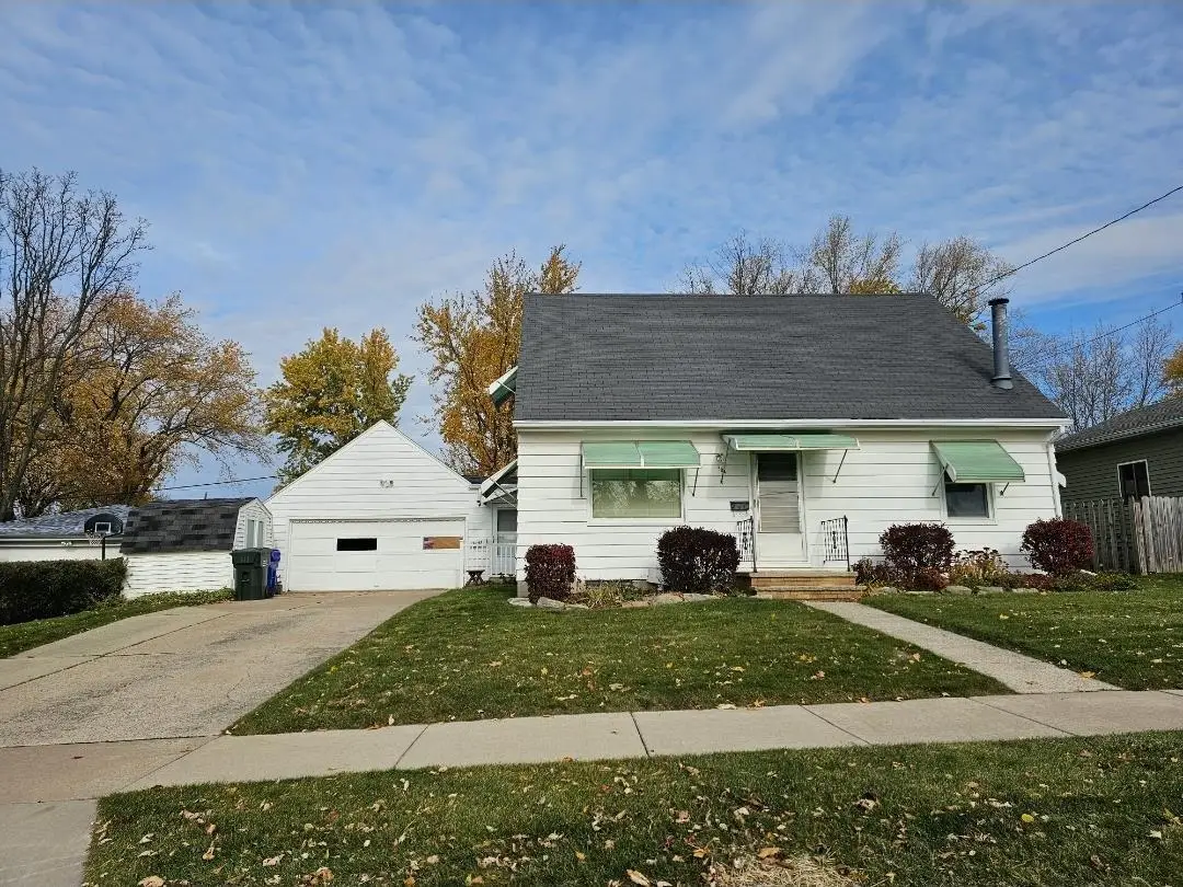 304 E 17TH STREET, Kaukauna, WI 54130 - Image #1