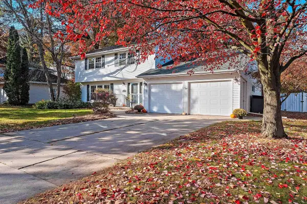 404 STONEHEDGE ROAD, Green Bay, WI 54302